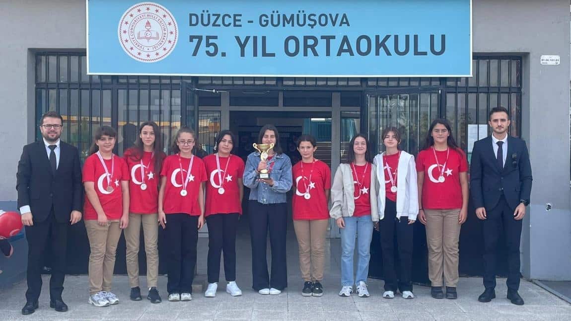 İlçemizde GENAP kapsamında düzenlenen voleybol turnuvasında yıldız kızlar voleybol takımımız ilçe ikincisi oldu